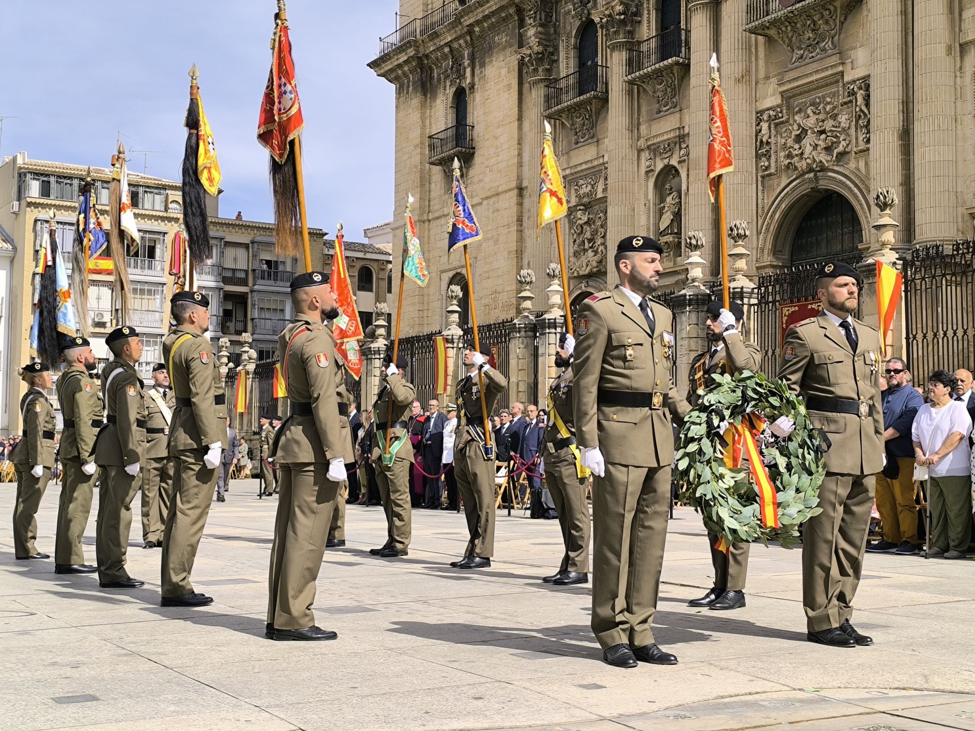 Las imágenes de los 450 civiles que juran bandera en Jaén