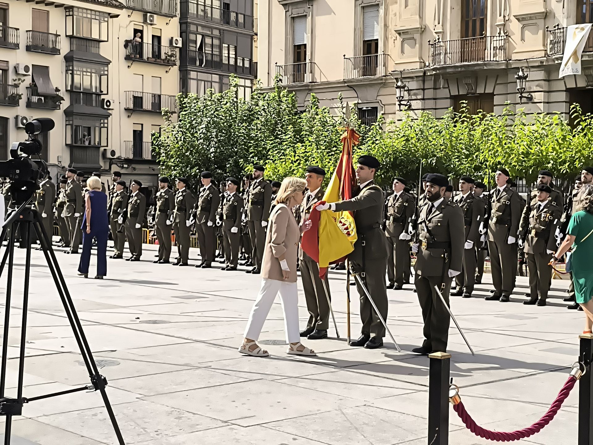 Las imágenes de los 450 civiles que juran bandera en Jaén