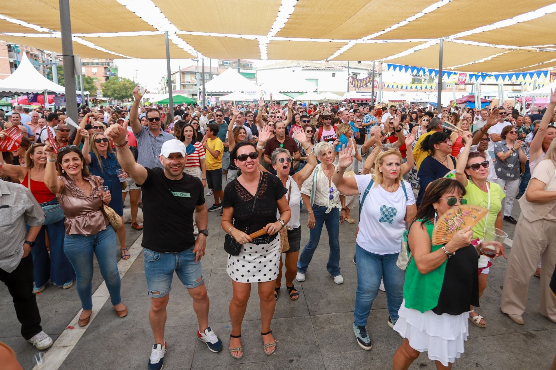 Las imágenes del ambiente en las fiestas de Armilla