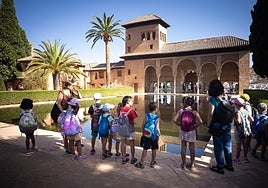 Visitantes y campamentos de vernao en la Alhambra