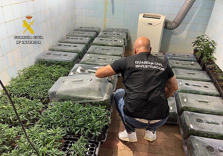 Operación antidrdoga en Valderrubioi