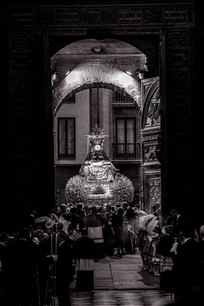 Las imágenes más íntimas de la procesión de la Virgen de las Angustias