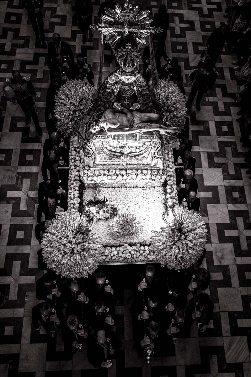 Las imágenes más íntimas de la procesión de la Virgen de las Angustias