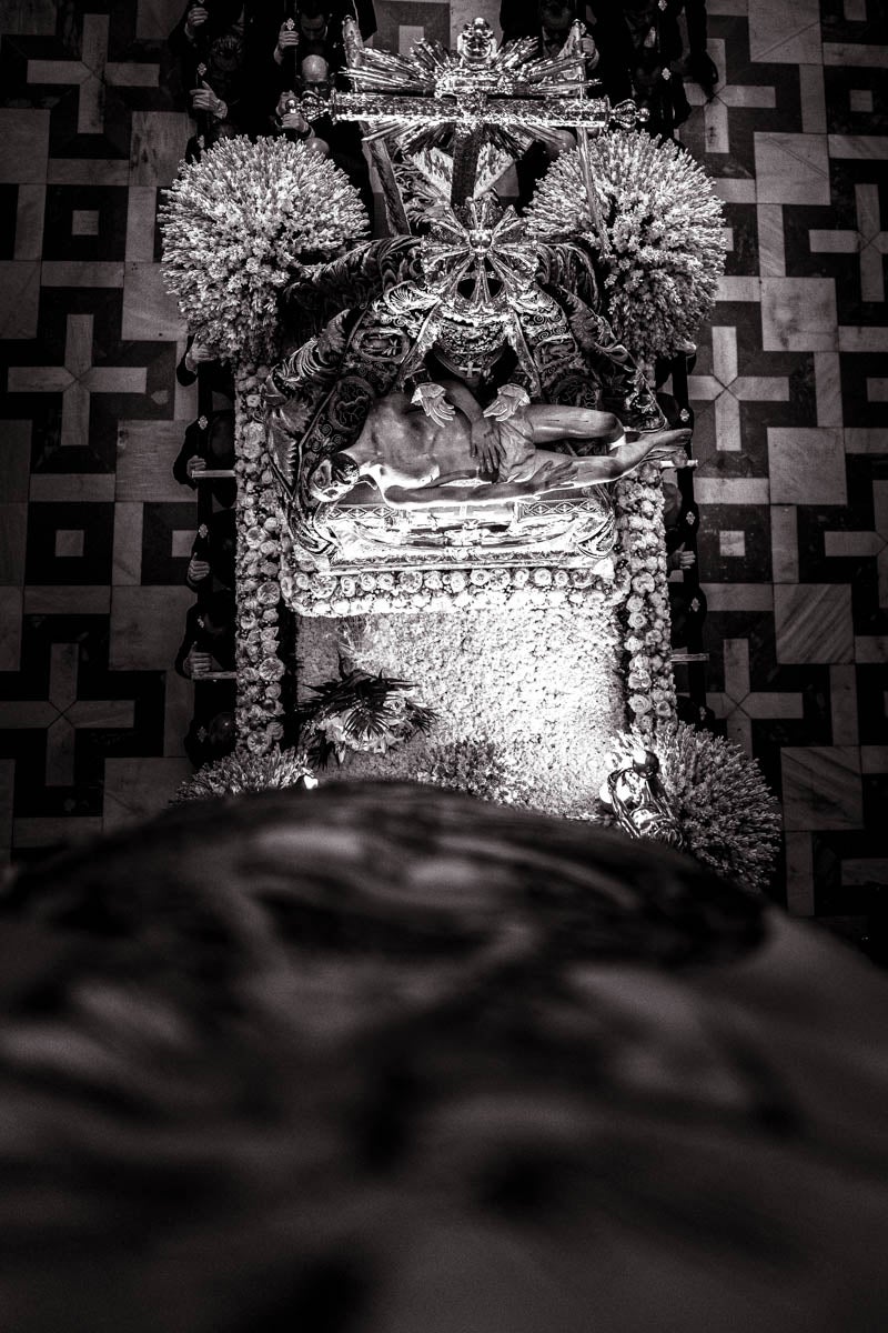 Las imágenes más íntimas de la procesión de la Virgen de las Angustias