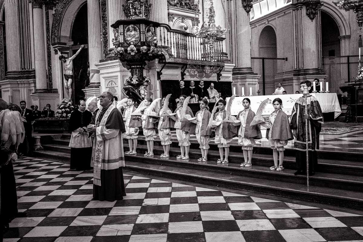 Las imágenes más íntimas de la procesión de la Virgen de las Angustias