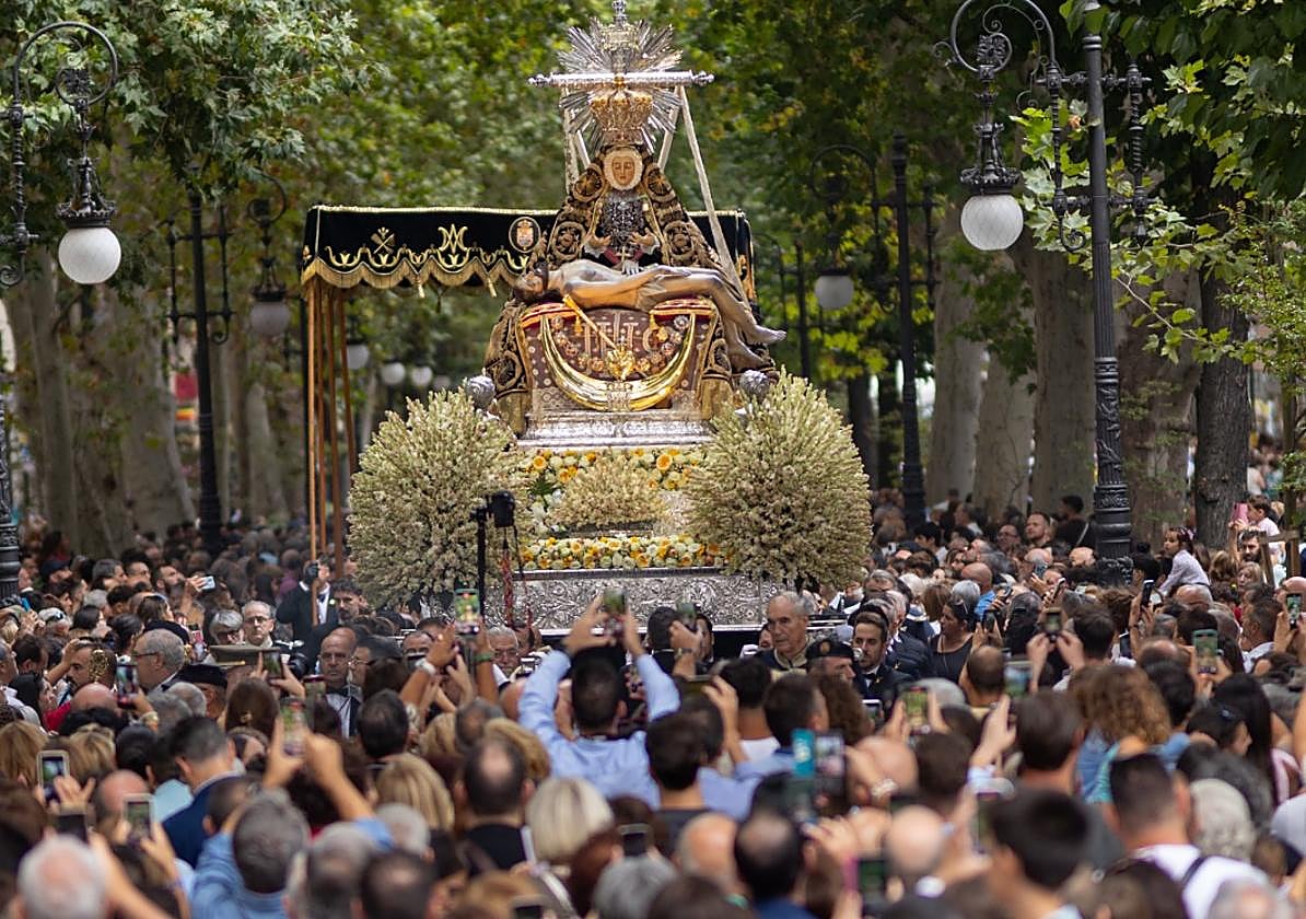 Ambiente en la Carrera de la Virgen.
