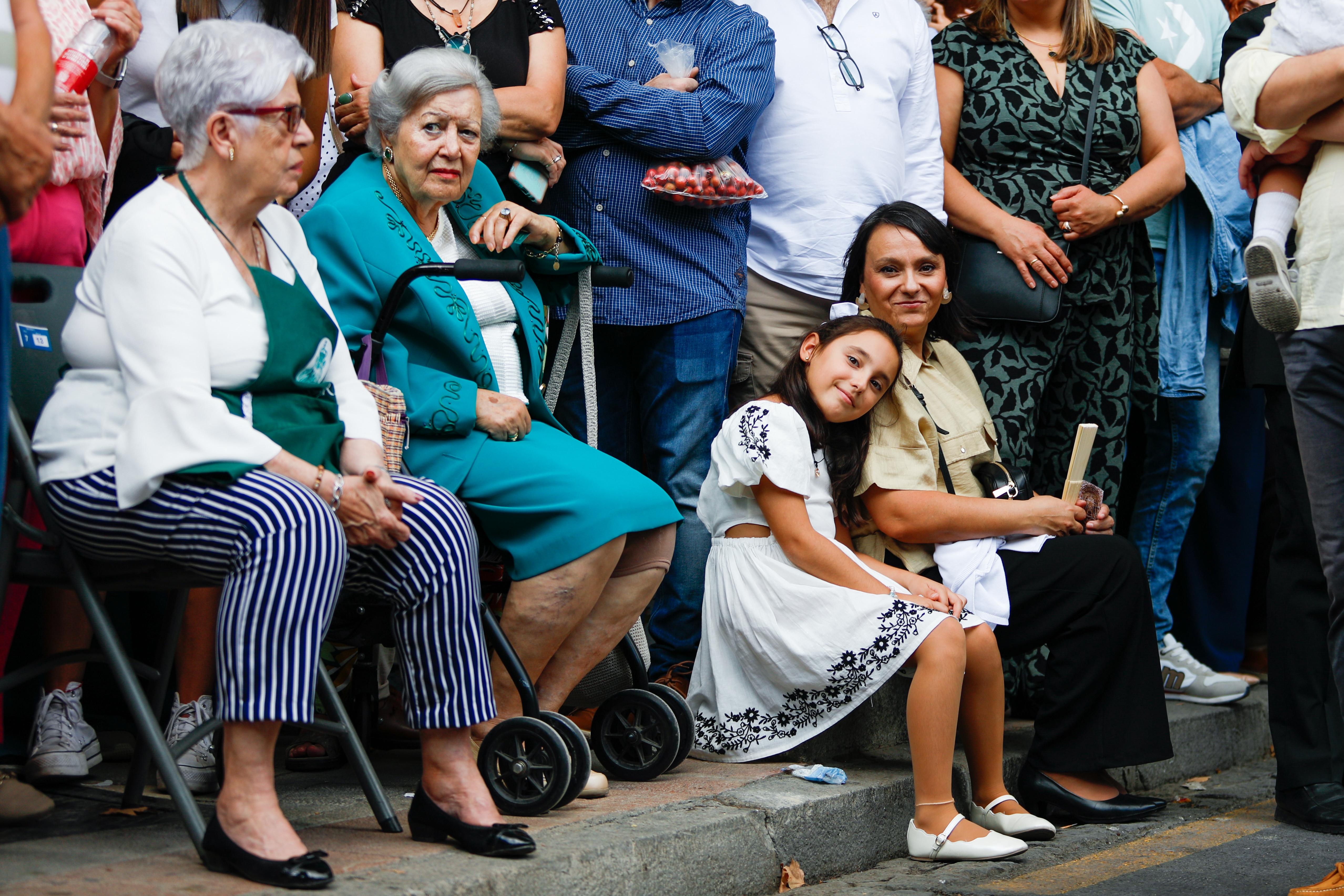 Las imágenes de la procesión de la Patrona por las calles de Granada