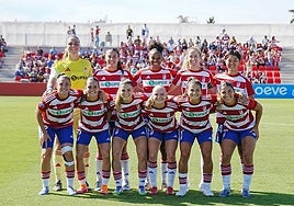 Las jugadoras del Granada femenino, en la Ciudad Deportiva.