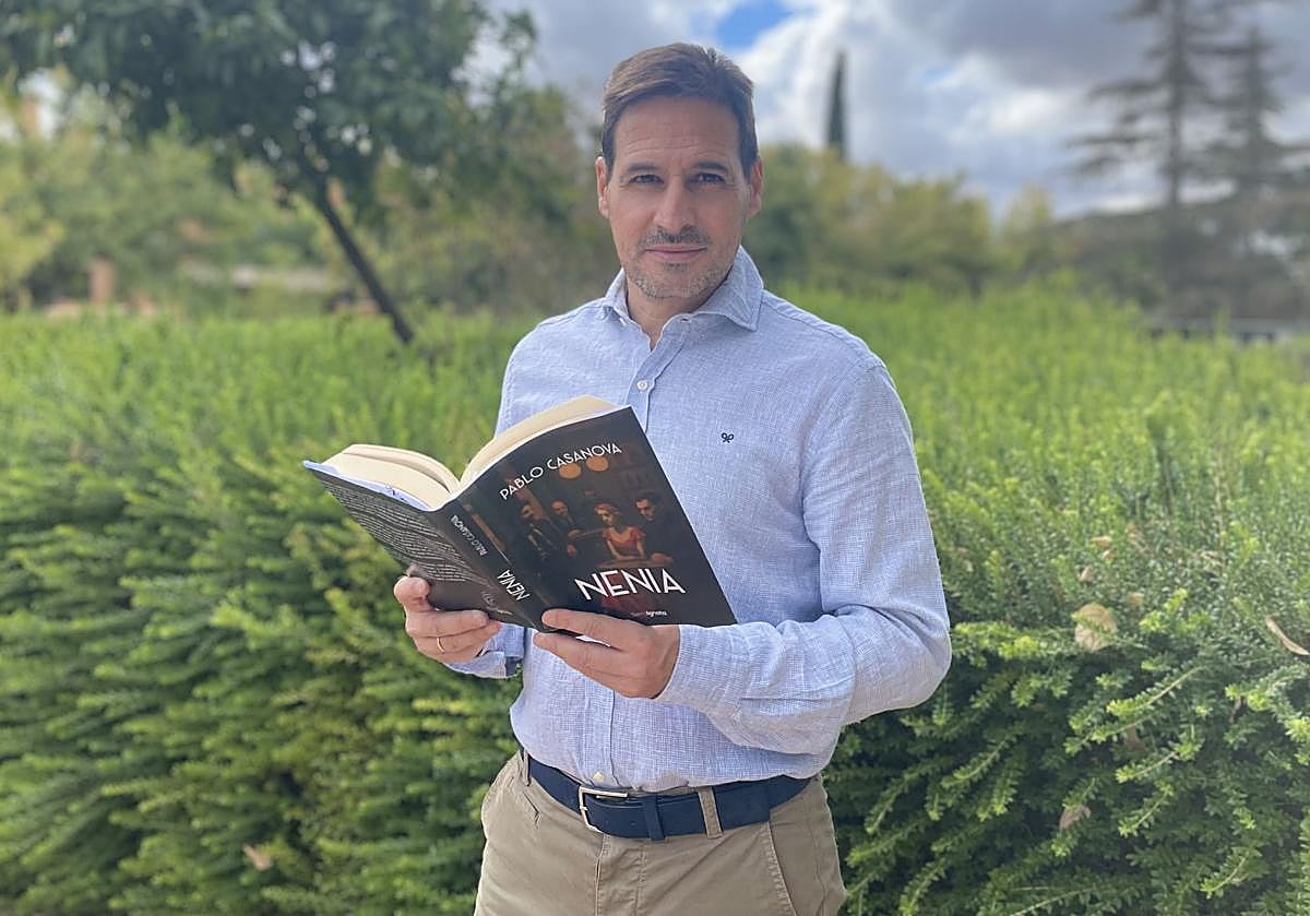 El escritor granadino Pablo Casanova.