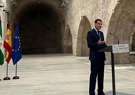 Juanma Moreno, tras el Consejo de Gobierno celebrado en las Reales Atarazanas de Sevilla.