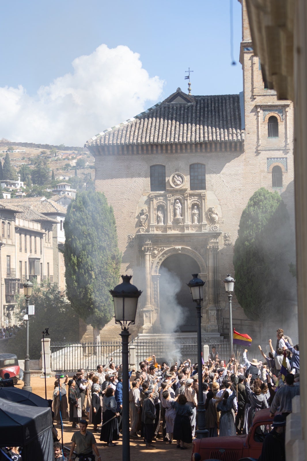 Las imágenes de los Javis en la Plaza de Santa Ana rodando para su nueva película