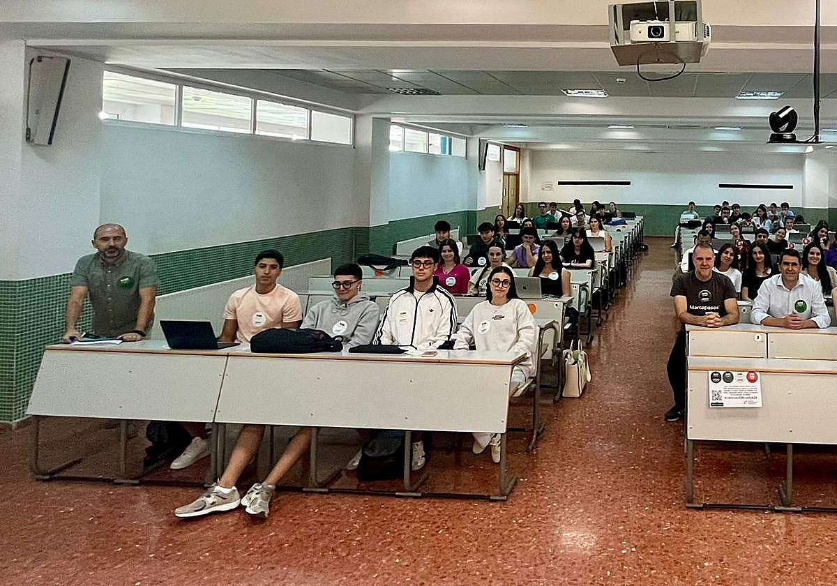 Facultades y escuelas denuncian que en Gaza han matado al equivalente de toda la comunidad universitaria de la UGR