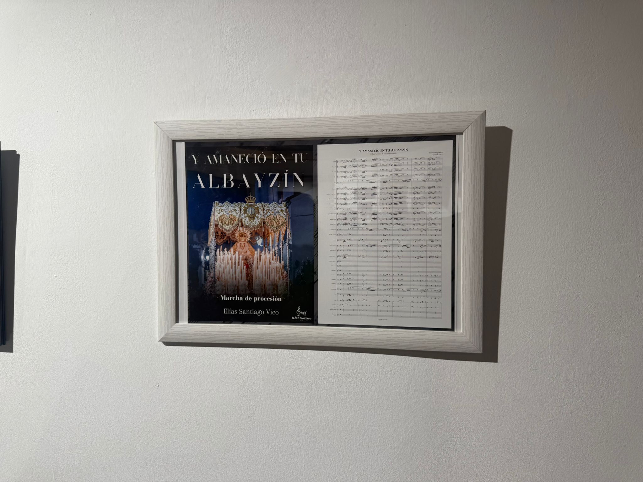 Imagen secundaria 1 - Detalles y partituras de la exposición del 40 Aniversario de la Banda