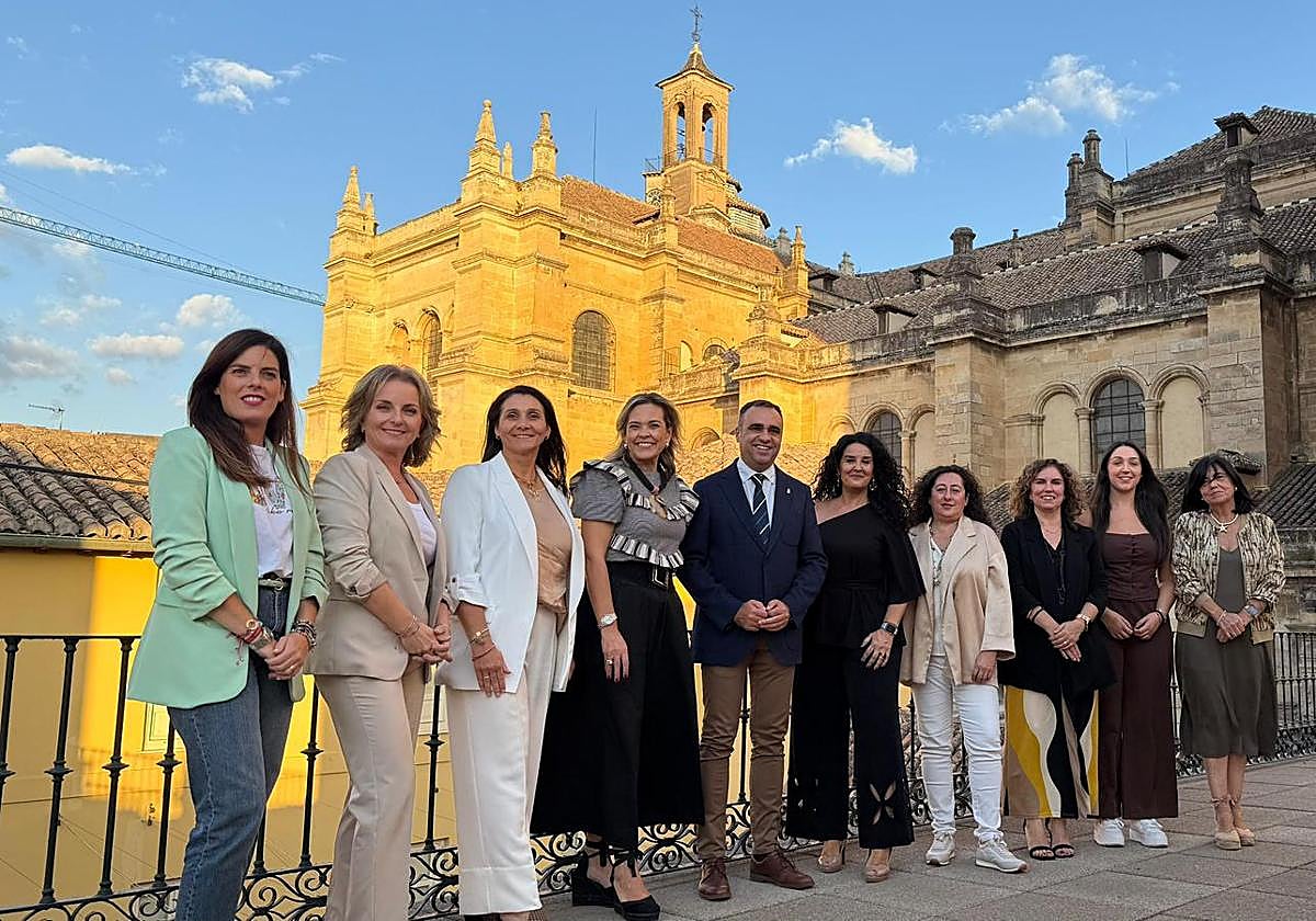 El encuentro se ha celebrado en la sede de Presidencia, ubicada en el Palacio de Niñas Nobles
