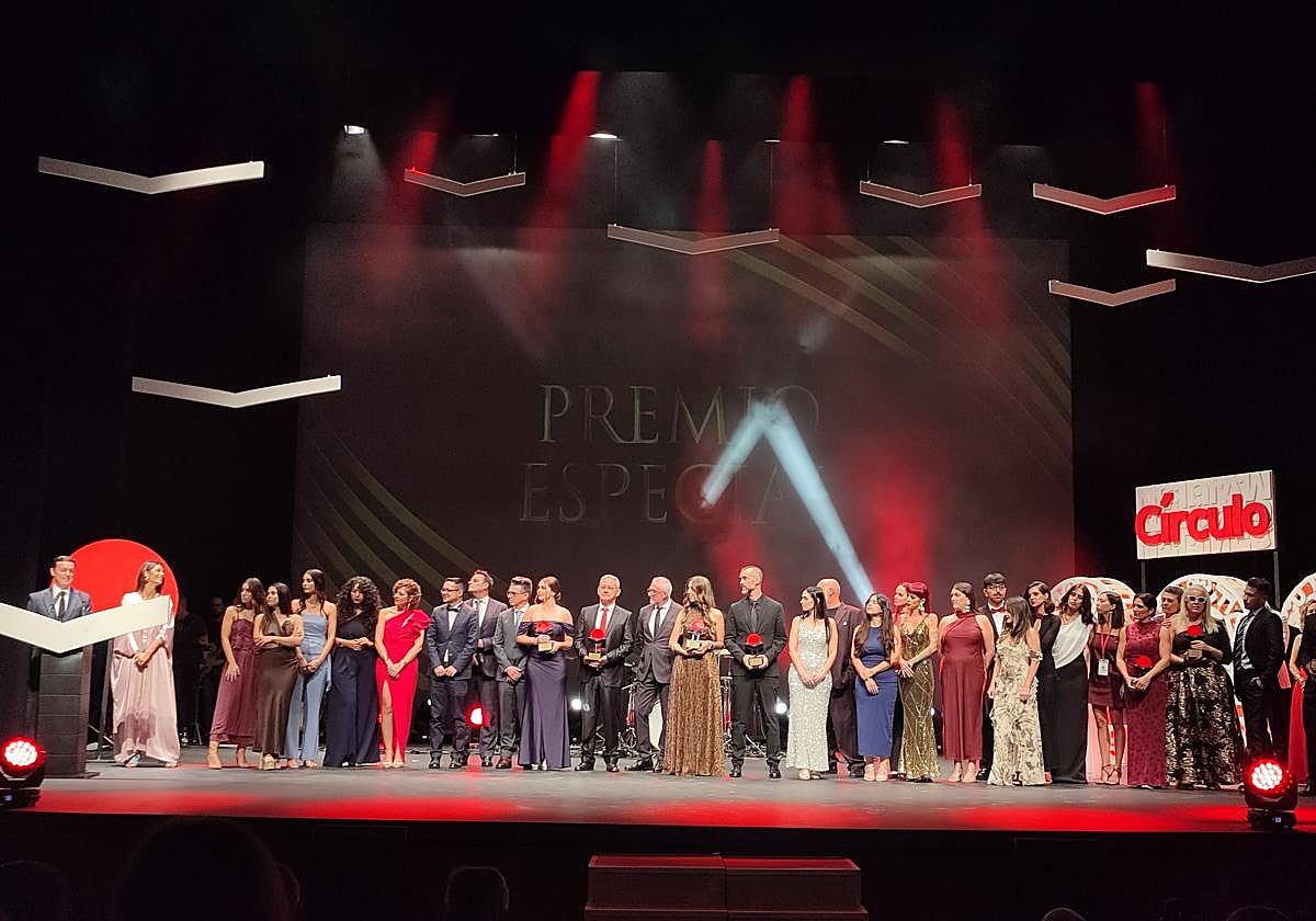 En los instantes finales de la gala en Roquetas de Mar.