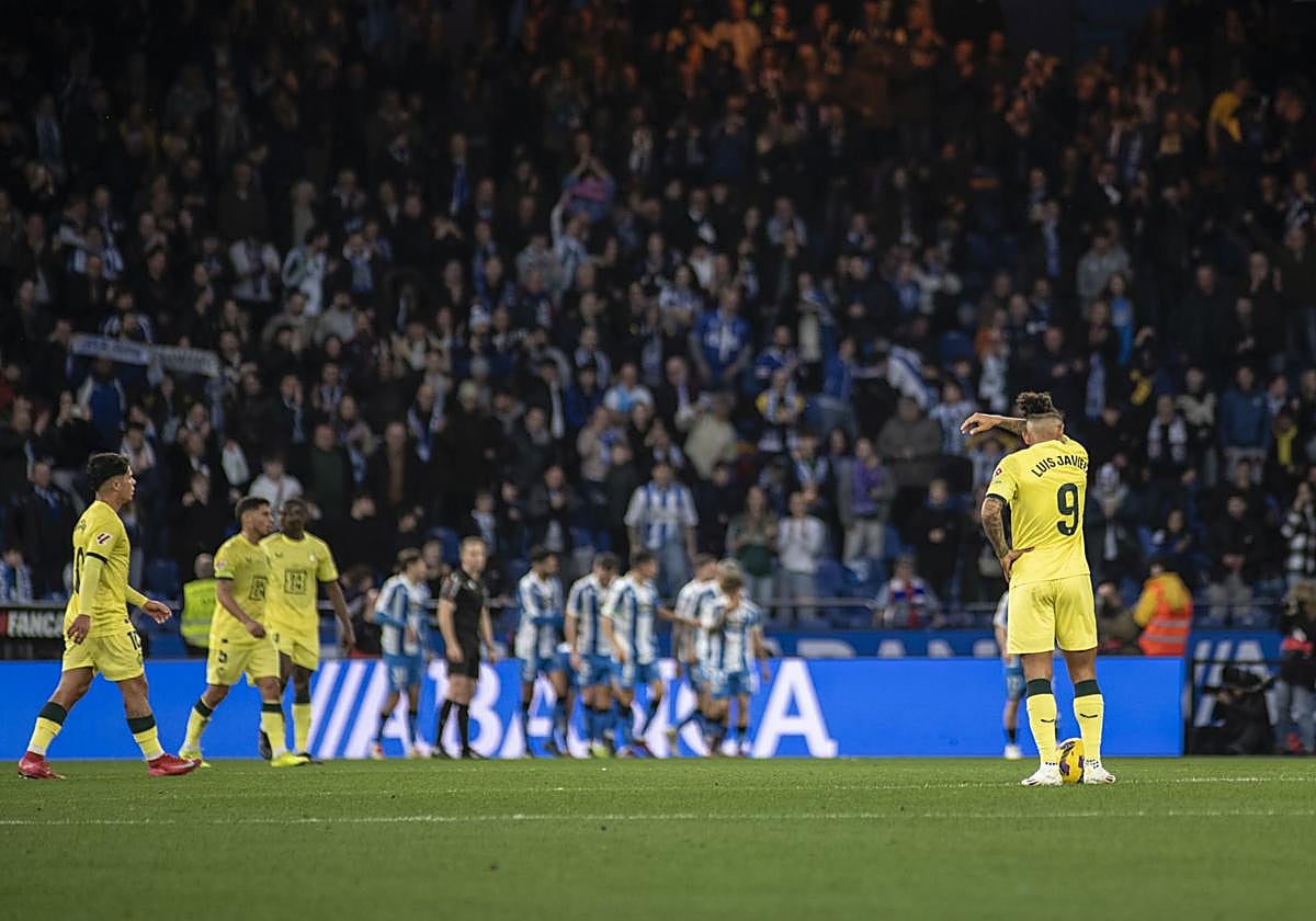 El Almería lamenta la última visita, con el Dépor ganando con solvencia.