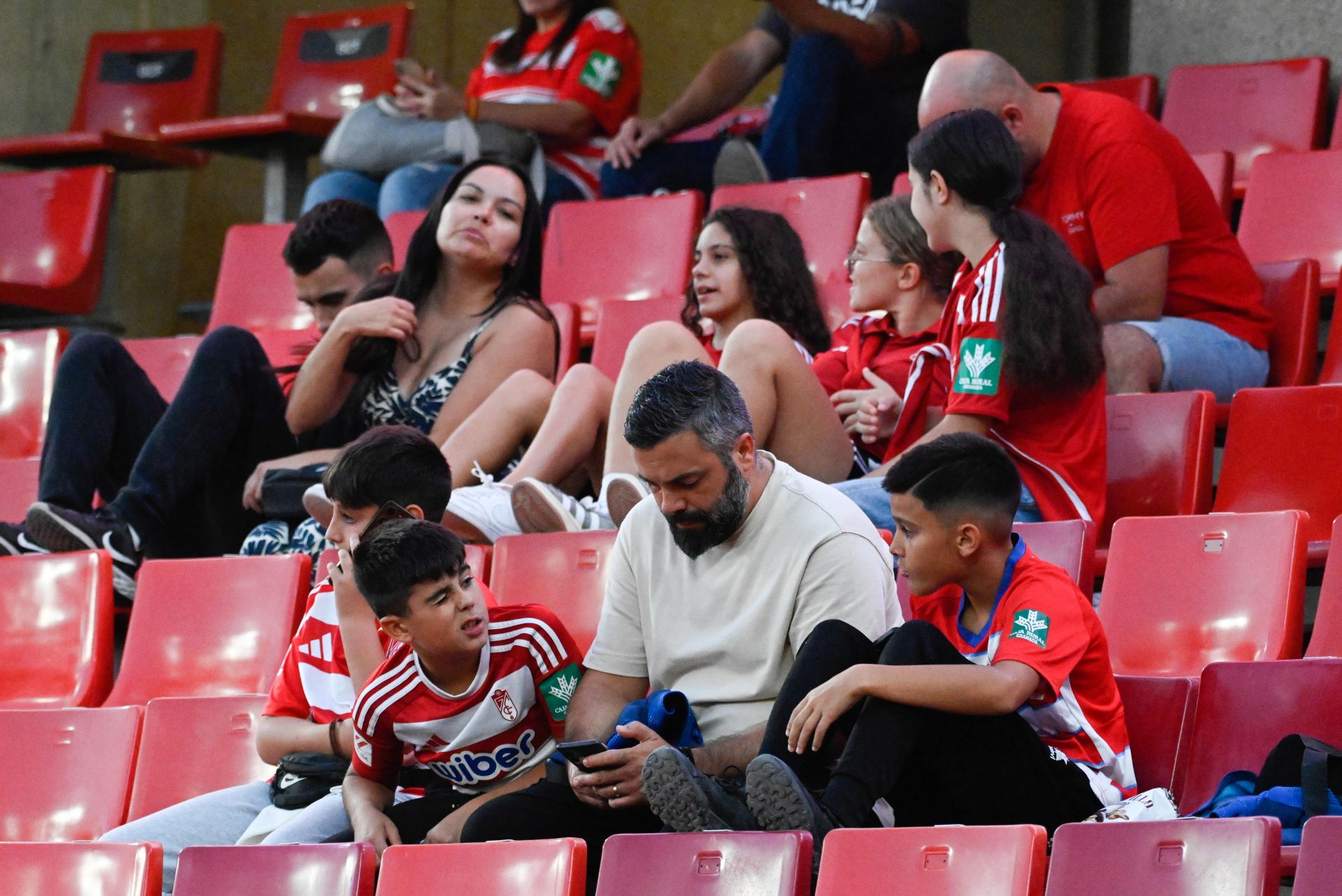 Encuéntrate en Los Cármenes durante el Granada-Real Sociedad B