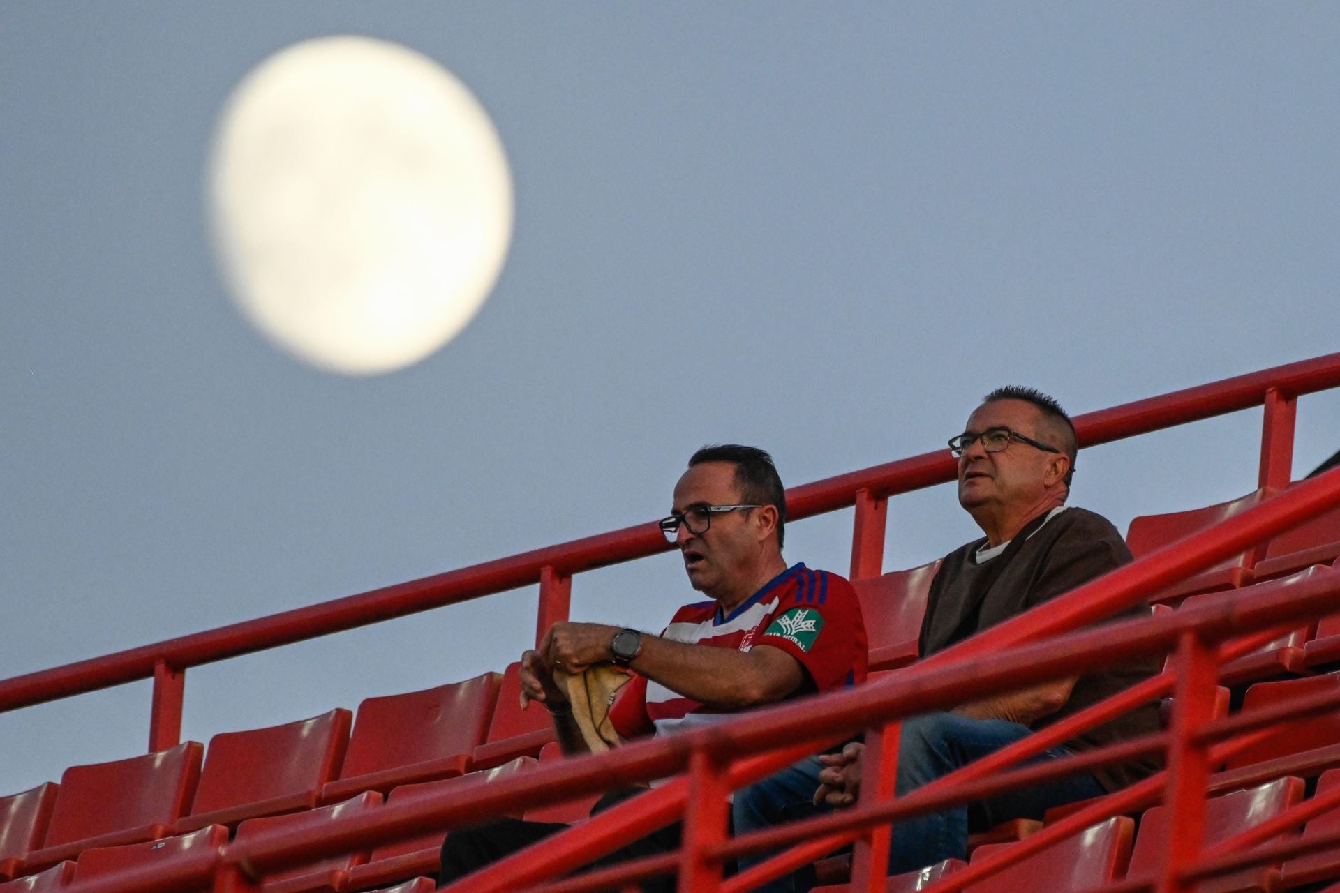 Encuéntrate en Los Cármenes durante el Granada-Real Sociedad B