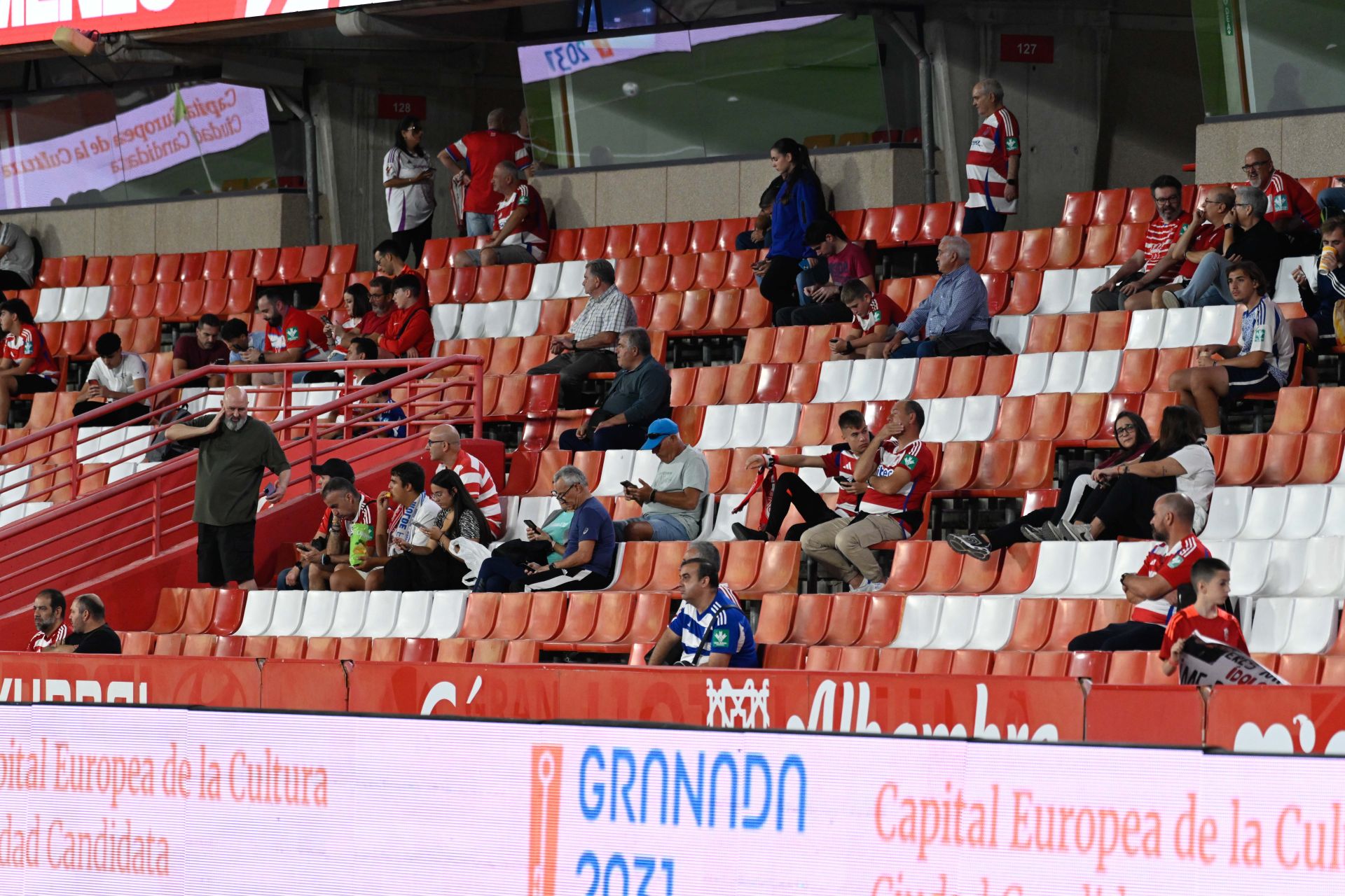 Encuéntrate en Los Cármenes durante el Granada-Real Sociedad B