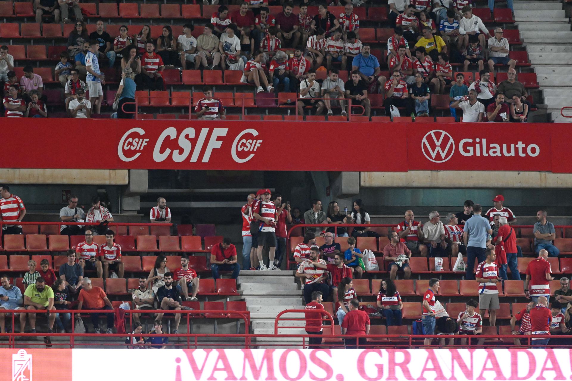 Encuéntrate en Los Cármenes durante el Granada-Real Sociedad B