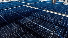 Andalucía pondrá placas fotovoltaicas en seis campus andaluces para ahorrar 100.000 euros en luz al año