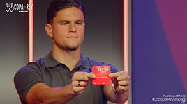 El 'jabato' Martín Pascual saca la bola de la UD Almería.