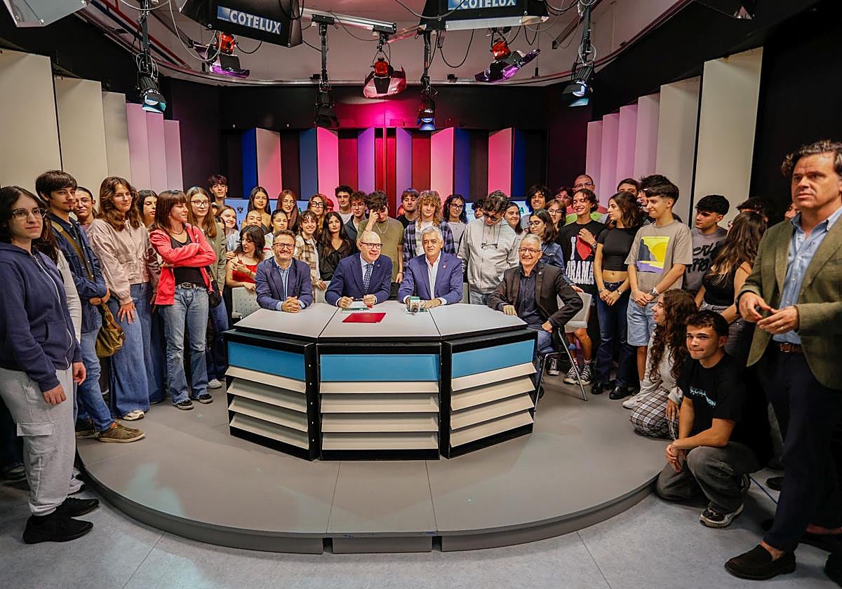 Inauguración del aula Andalucía Directo en la Facultad de Comunicación.