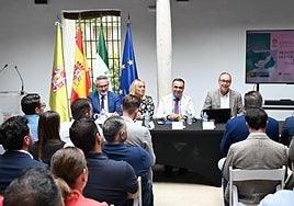 Reunión de Francis Rodríguez con alcaldes este miércoles.