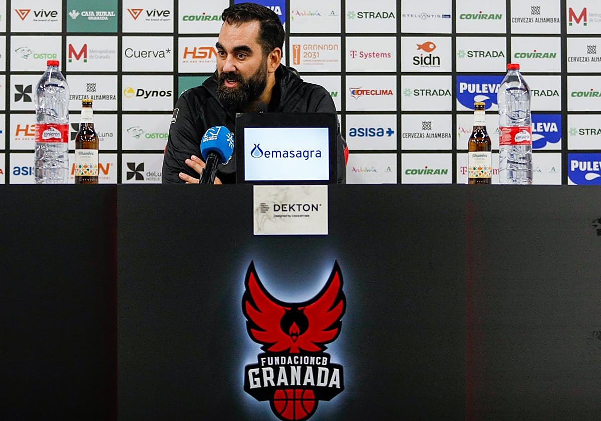 Ramón Díaz comparece este jueves en sala de prensa.