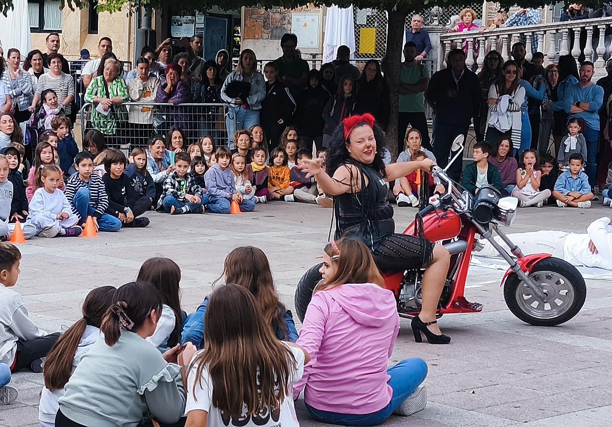 La Churry y su 'Wooooow!', uno de los espectáculos de FIT Cazorla.