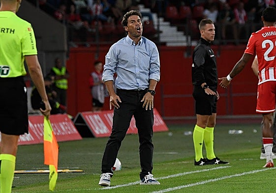 Rubi cabreado durante el UD Almería-Real Zaragoza