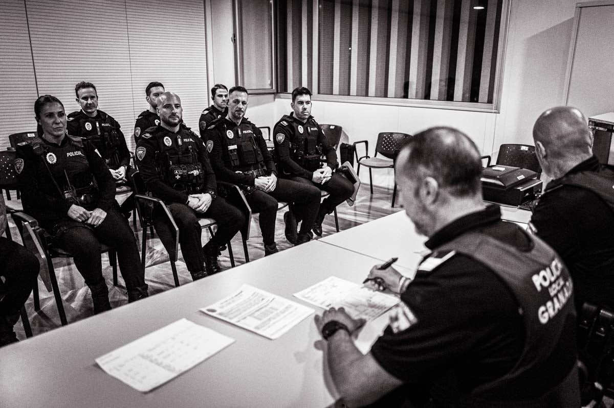 La patrulla, al detalle: una noche con la Policía Local de Granada