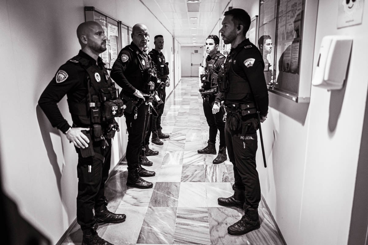 La patrulla, al detalle: una noche con la Policía Local de Granada