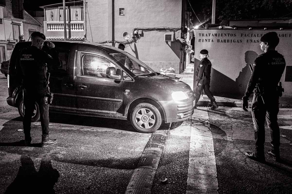 La patrulla, al detalle: una noche con la Policía Local de Granada