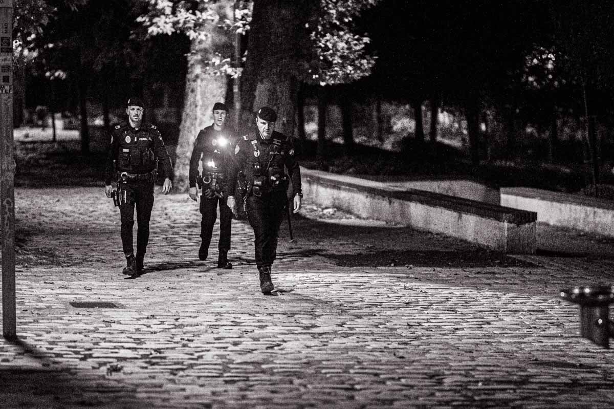 La patrulla, al detalle: una noche con la Policía Local de Granada