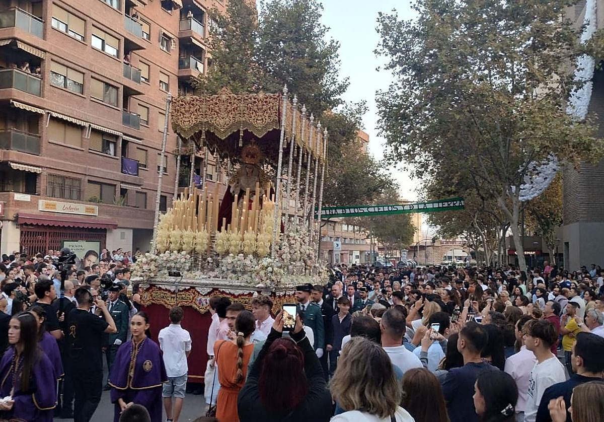 El amparo de Oliveros, 25 años de devoción | Ideal