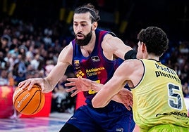 Shengelia se choca con Paulí, como el Barça ante el Lleida.