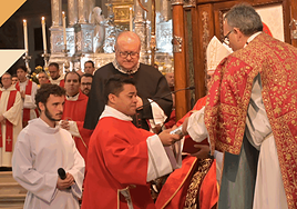 Desde este sábado día 18, la Archidiócesis de Granada contará con un nuevo presbítero y un nuevo diácono permanente, tras la celebración de ordenación de ambos en la Catedral de Granada.