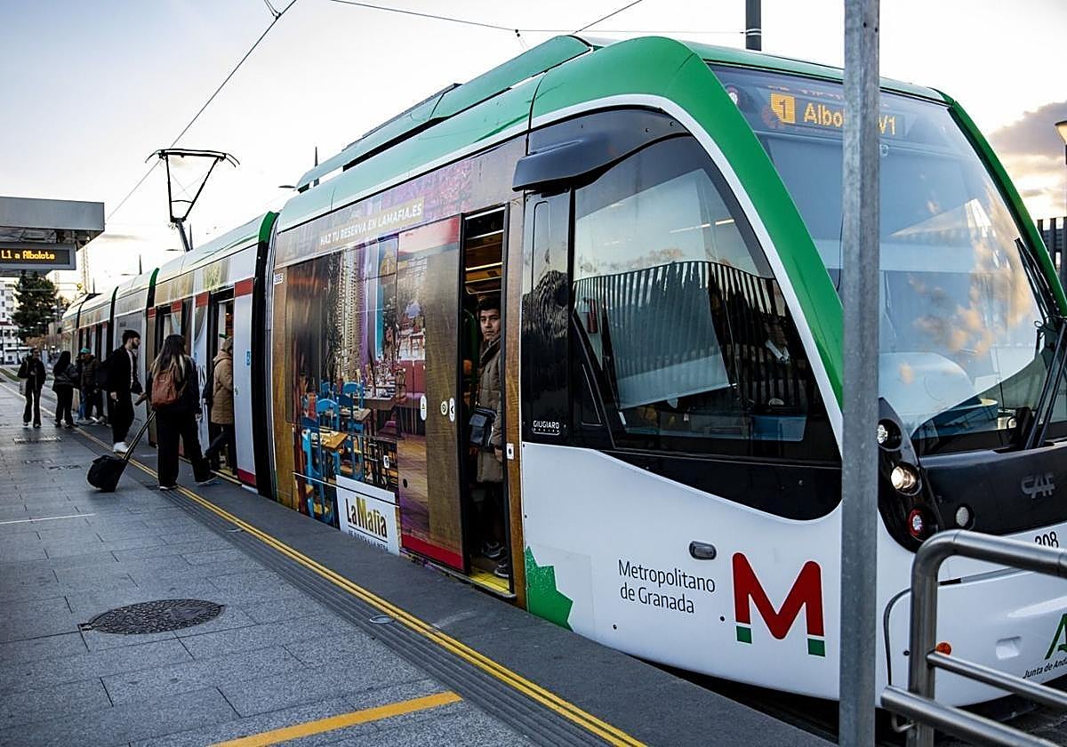 La huelga obliga a establecer sevicios mínimos en el transporte de Granada.