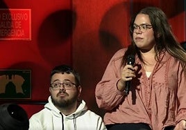 El granadino que se 'cuela' en La Revuelta de Broncano con un desafío a su pareja