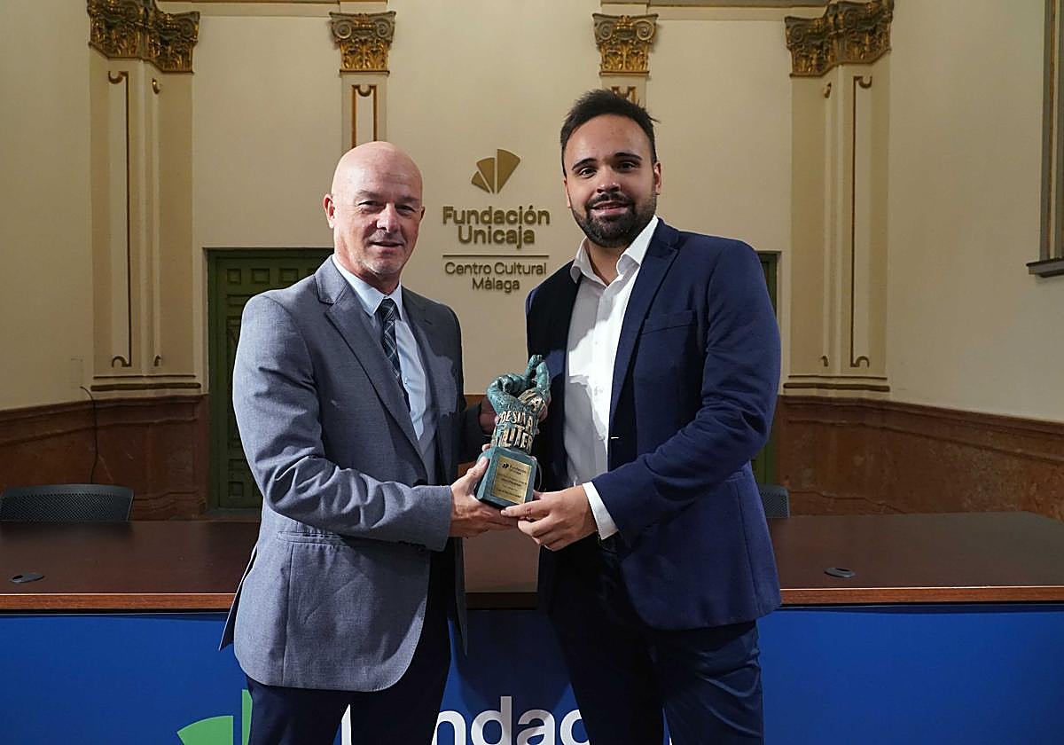 El periodista Toni Jiménez recibe el XXXIX Premio Fundación Unicaja de Artículos Periodísticos