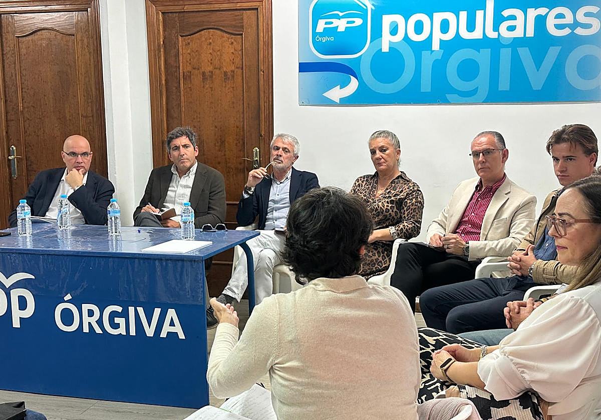 El PP de Granada fija estrategias de colaboración con asociaciones y expertos en turismo de la Alpujarra