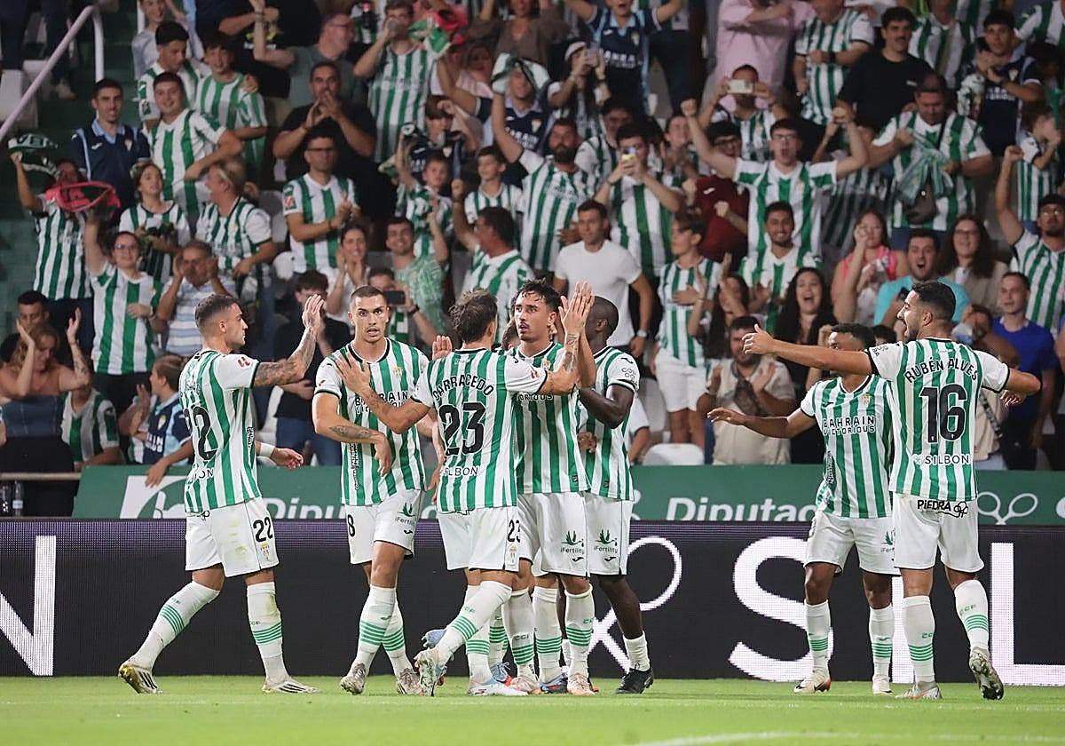 El versátil Córdoba se ha centrado en guardar su puerta y mejora sus números.