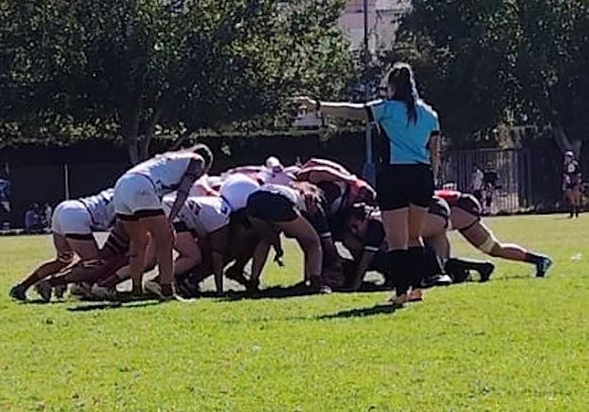 Contundente debut de URA arrasando a CDU Granada en Fuentenueva.