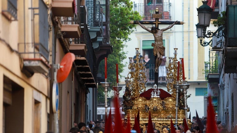 El Arzobispo nombra una gestora en la hermandad de los Favores
