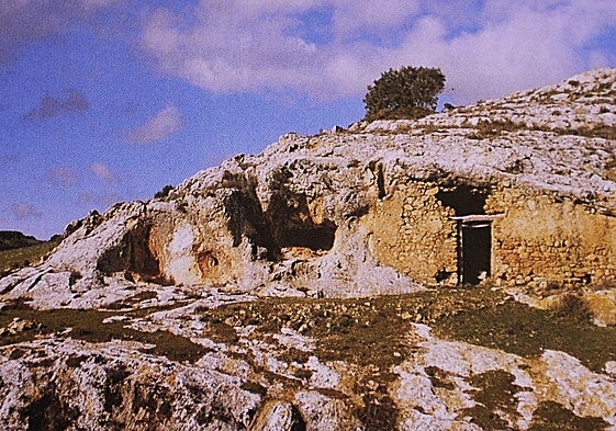 La cueva de Padul donde habitó 'El Negro' después de la guerra napoleónica