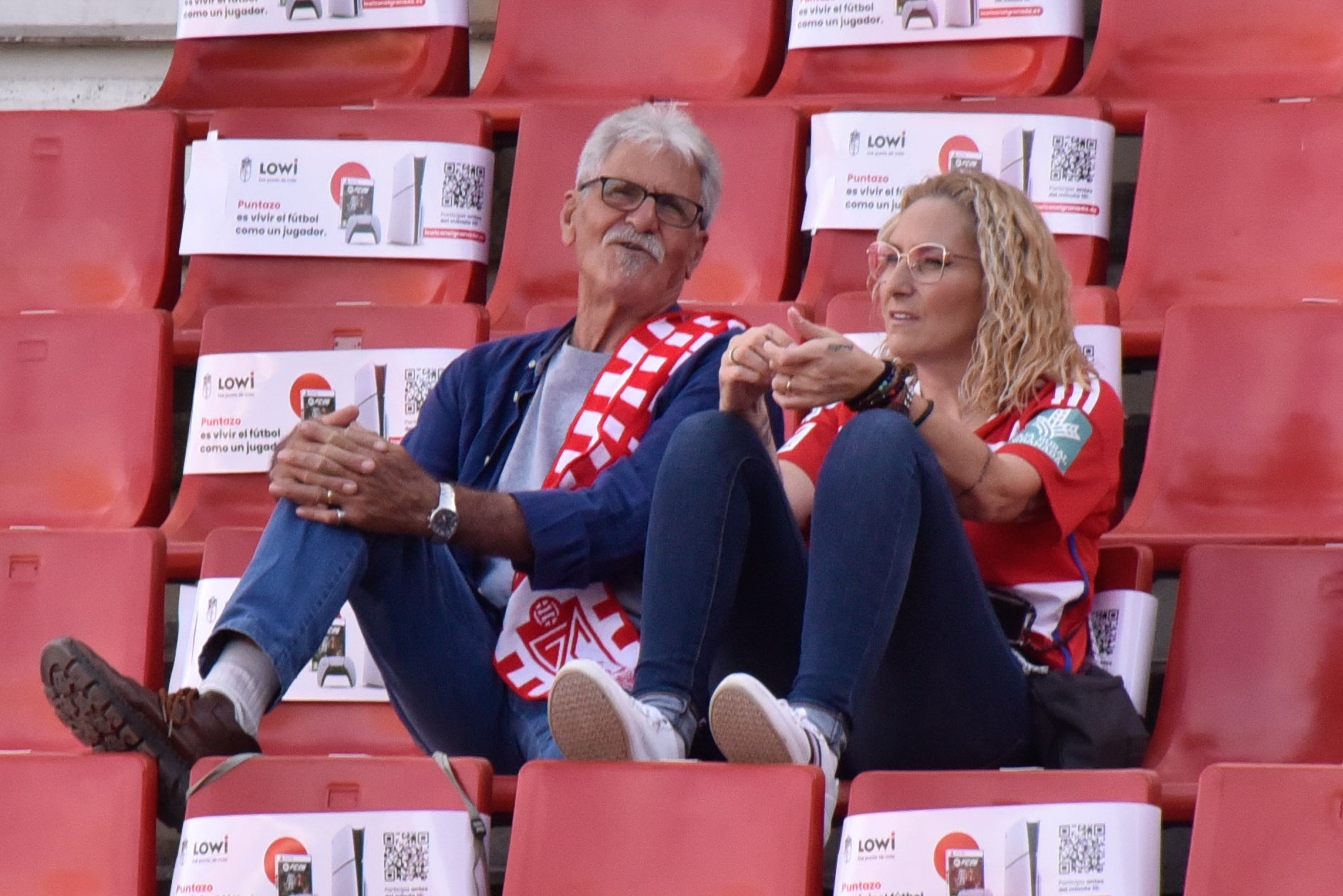 Encuéntrate en la grada del Granada-Cádiz