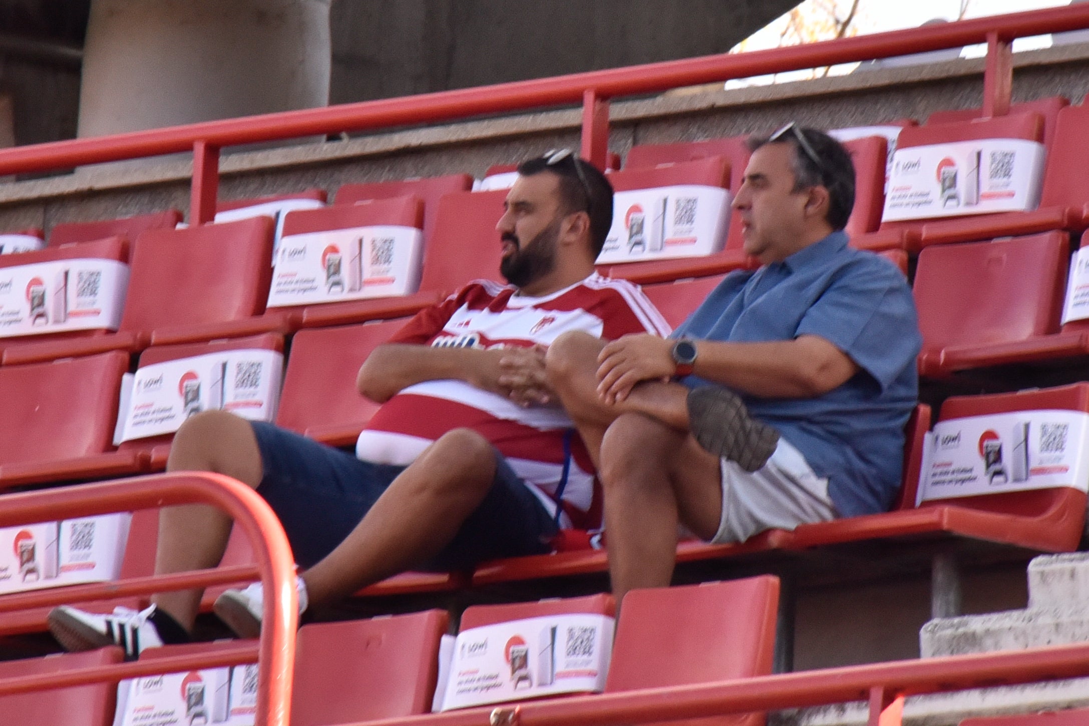 Encuéntrate en la grada del Granada-Cádiz