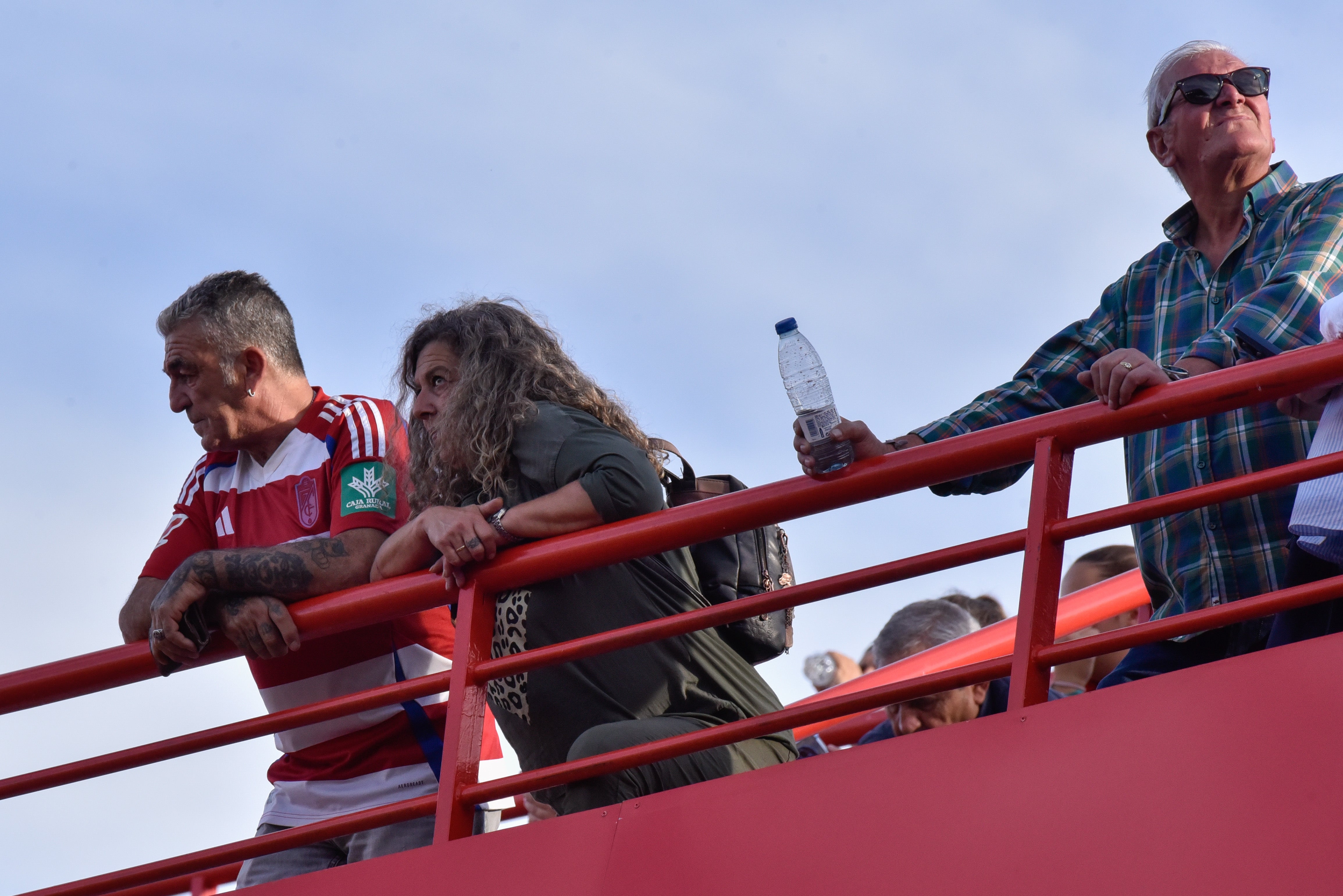 Encuéntrate en la grada del Granada-Cádiz