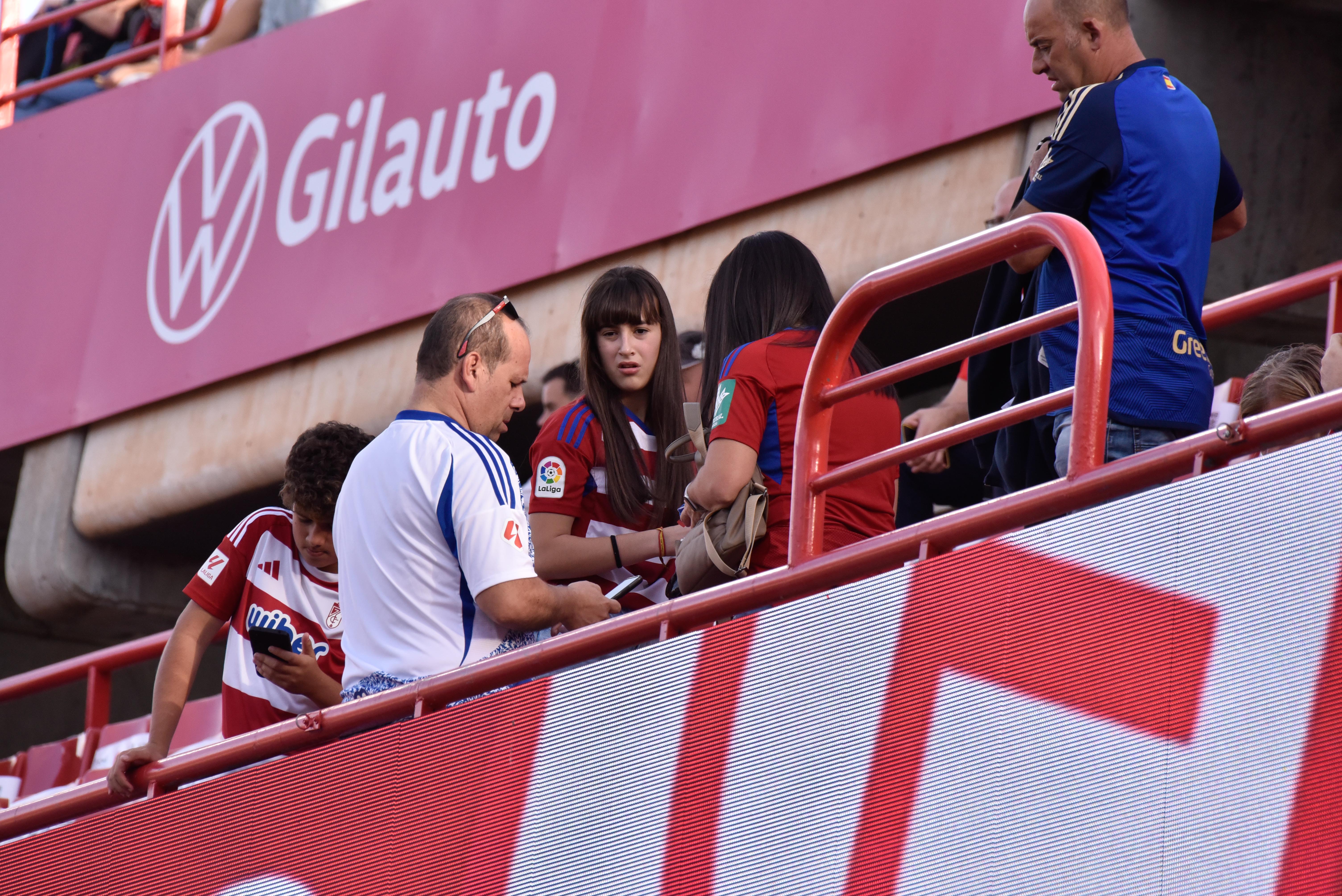 Encuéntrate en la grada del Granada-Cádiz
